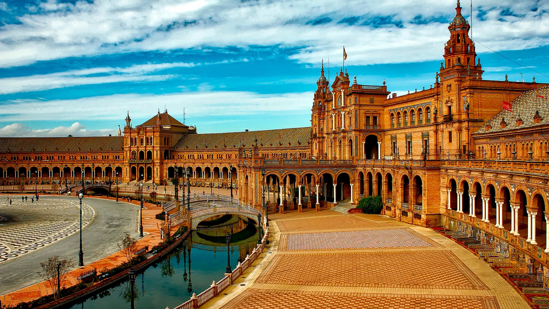 4 reasons why you should visit South Spain