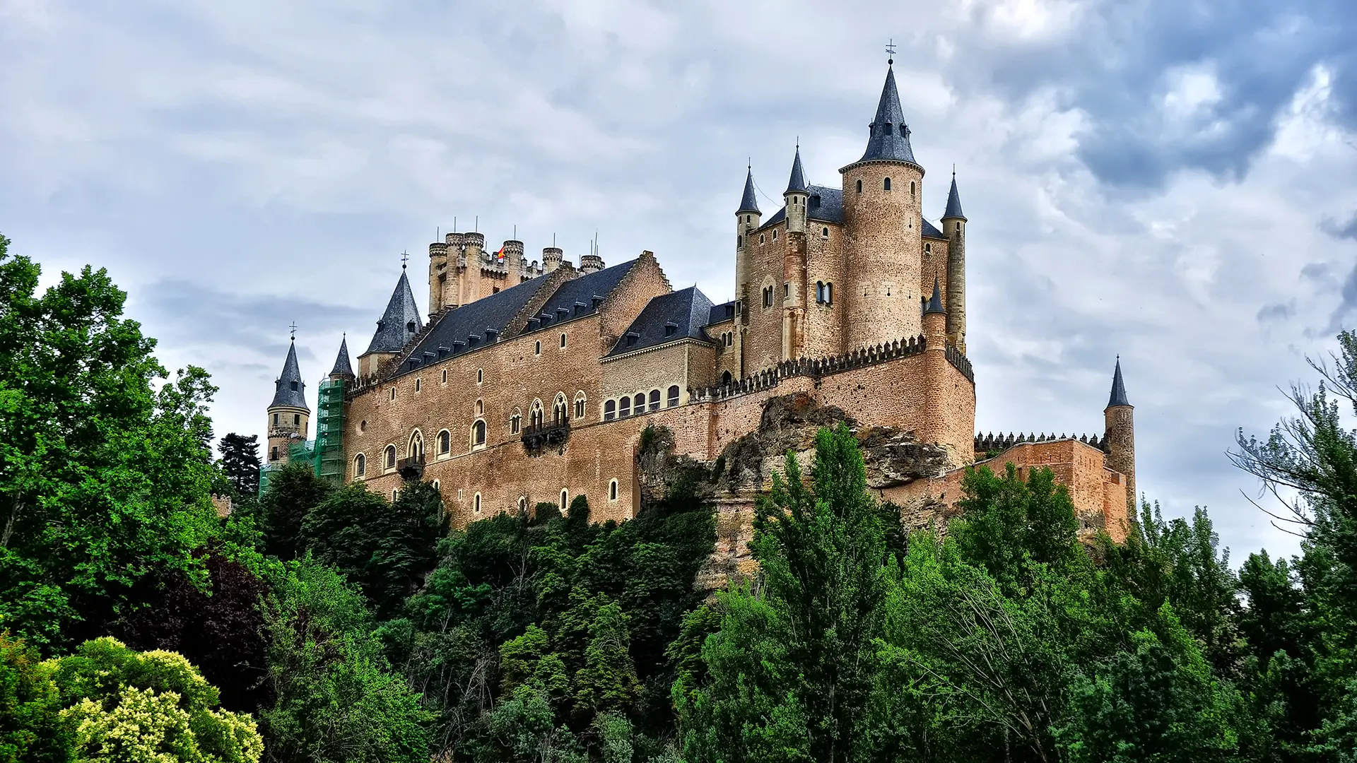Castles_SpainInside_AlcazarSegovia