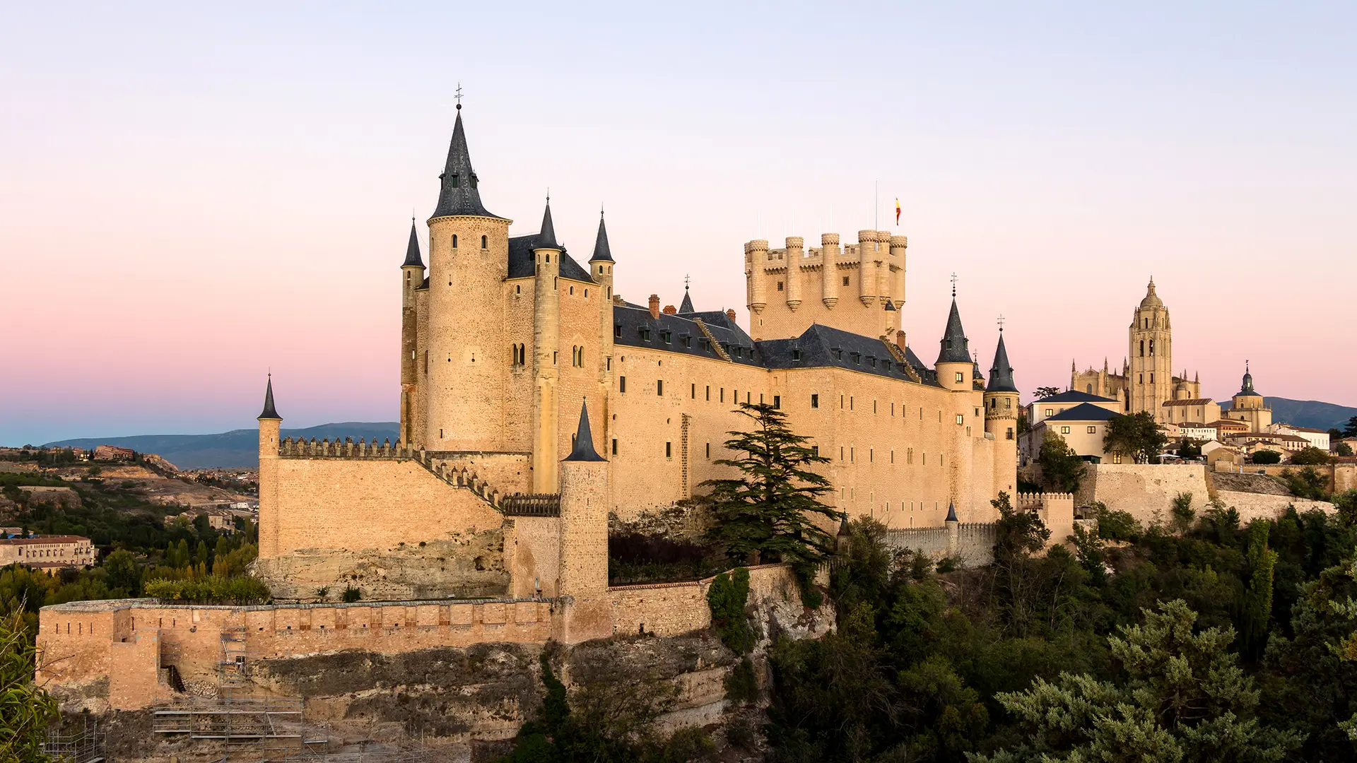 Castles_SpainInside_AlcazarSegovia2